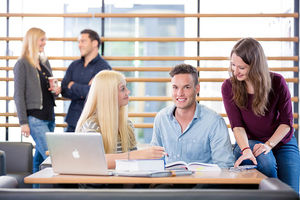 Die persönliche Atmosphäre an der Hochschule trägt maßgeblich zur Motivation bei