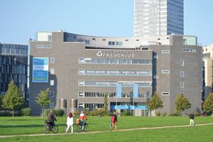 Gebäude der Hochschule Fresenius im Kölner MediaPark